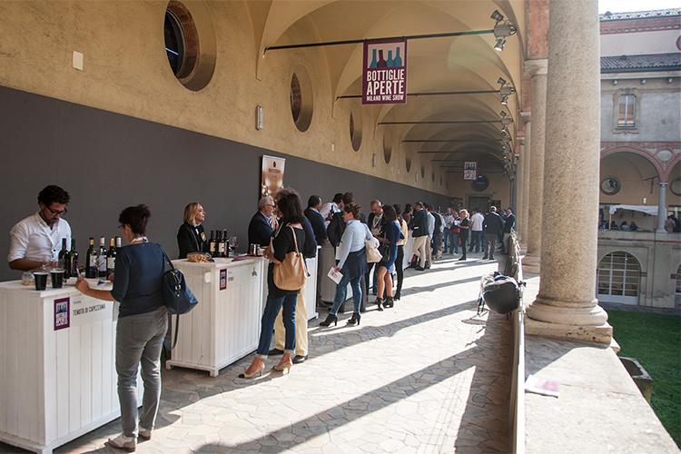 bottiglie-aperte-interna