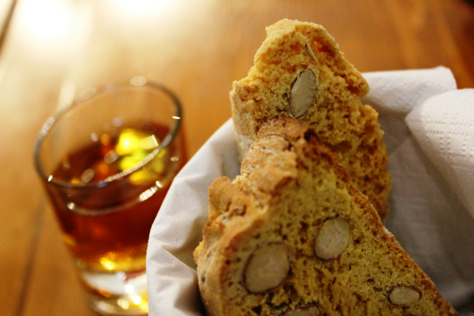 cantucci-e-vinsanto