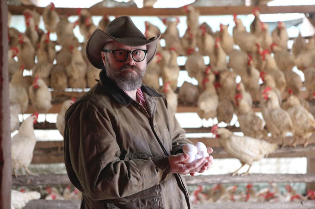 paolo-parisi-le-uova-e-le-galline