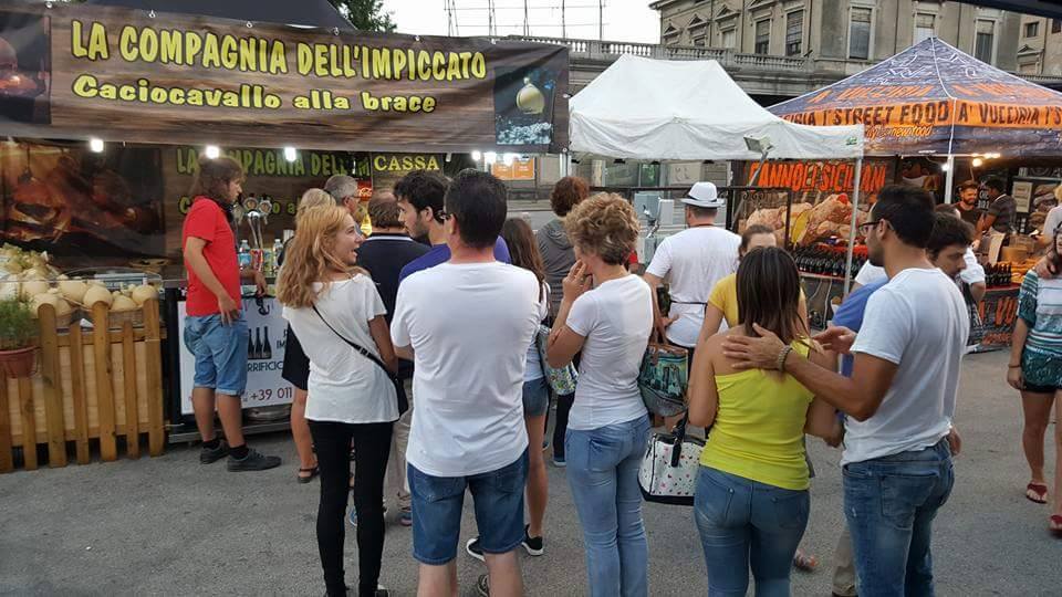 Napoli International Street Food - MangiaeBevi