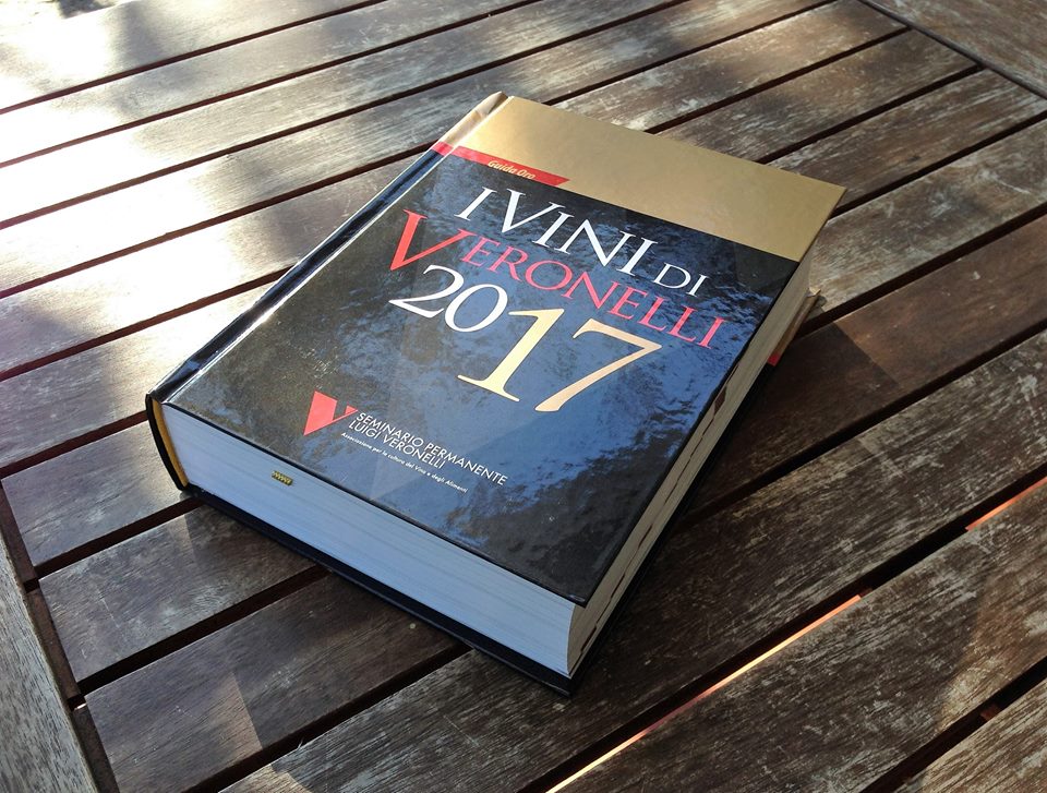 03-guida-oro-i-vini-di-veronelli-2017