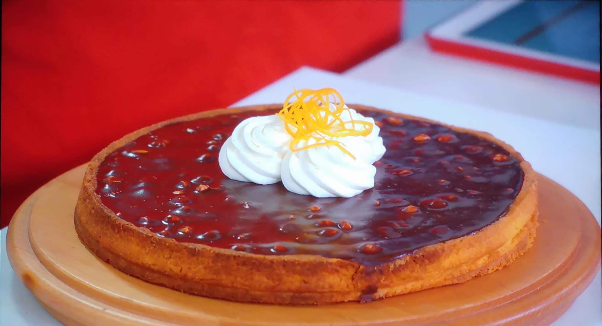 crostata di torrone e panna