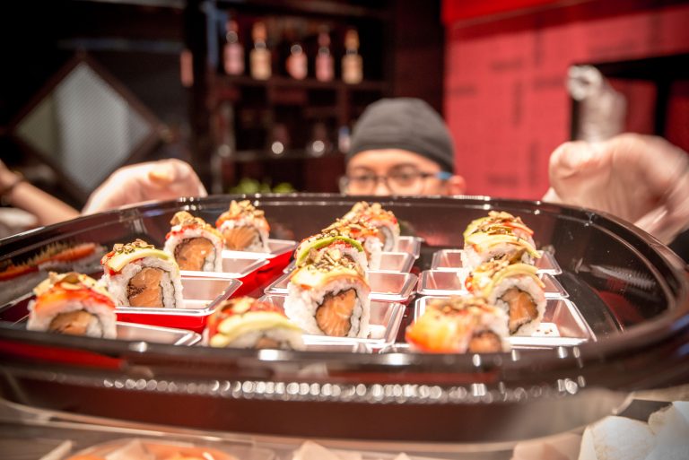 This is Not a Sushi Bar la quinta apertura a Milano con tavoli e