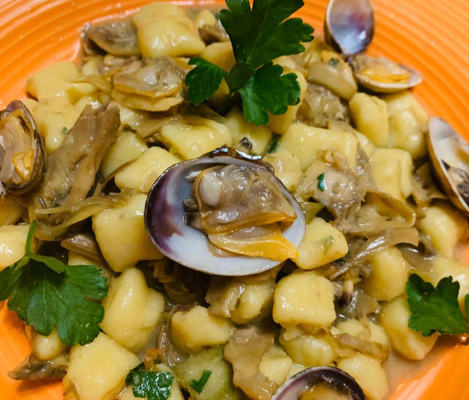 gnocchi vongole e carciofi