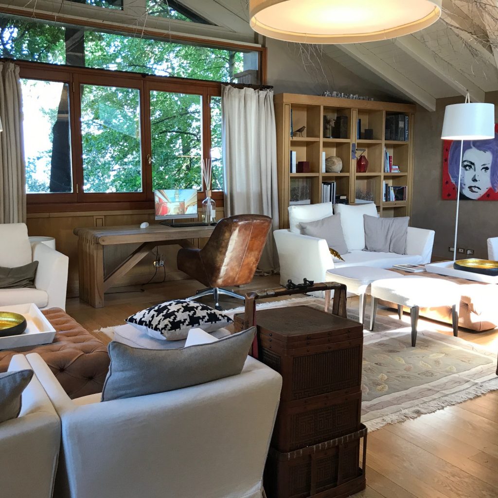 leone felice vista lago