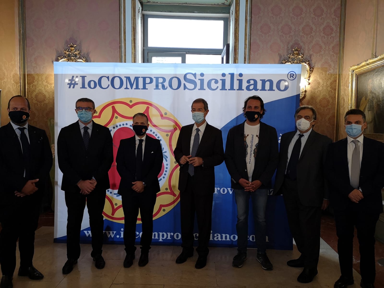 https://www.iocomprosiciliano.com/