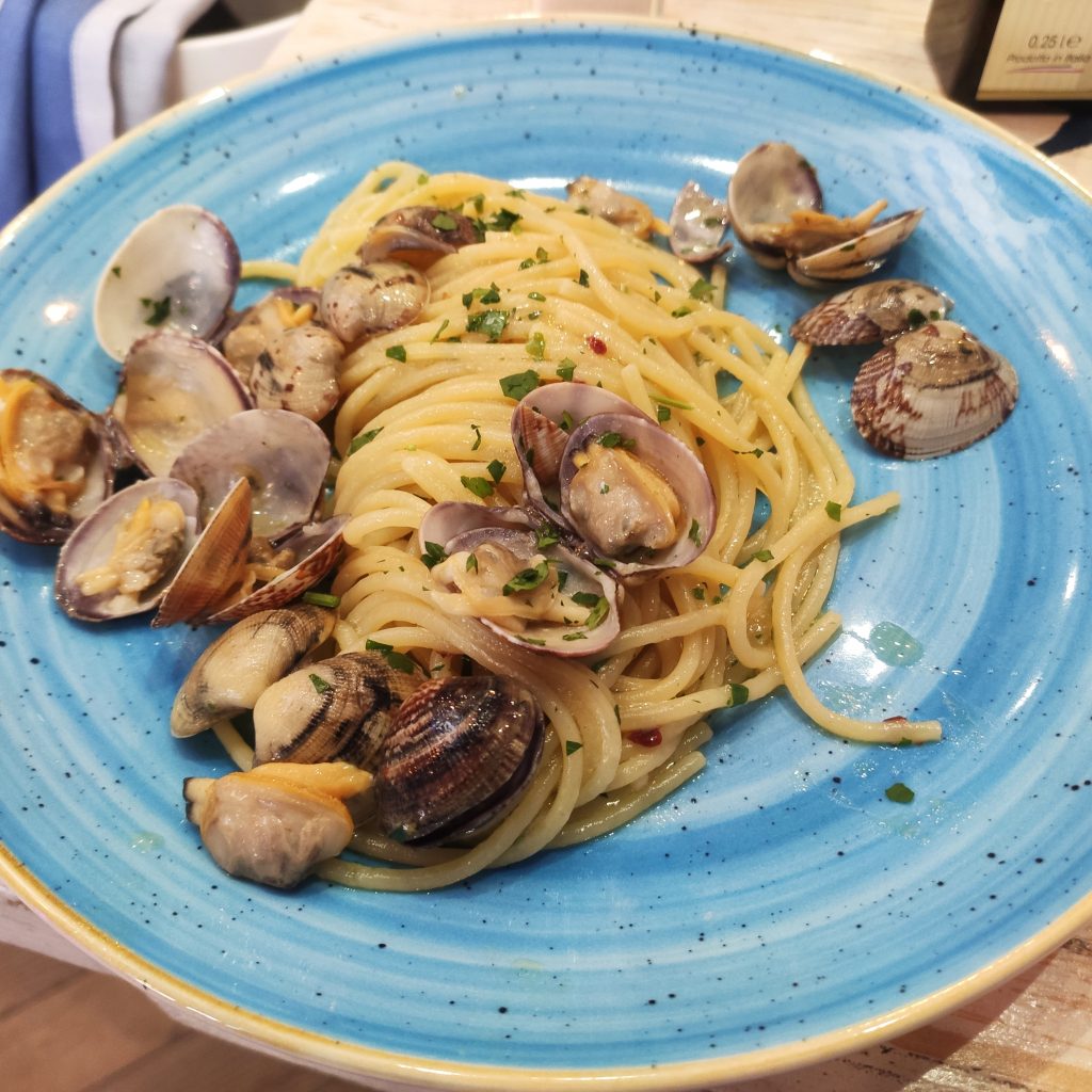 spaghetii con le vongole-The Fisherman Burger