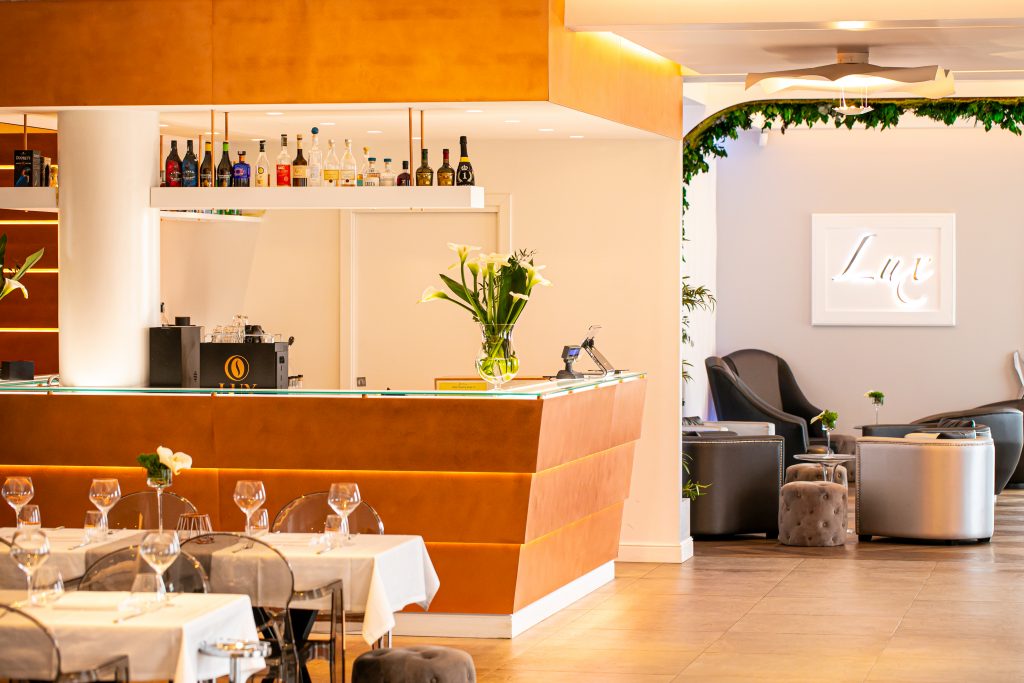 Lux Restaurant