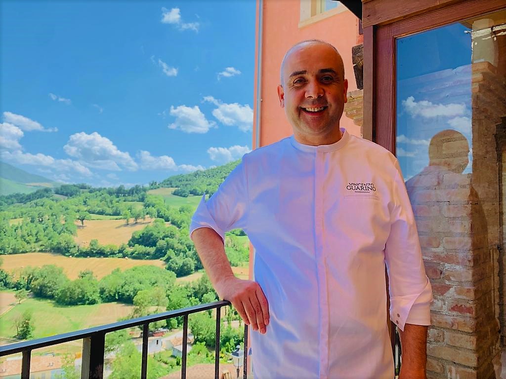 Chef Vincenzo Guarino: Linguine con colatura di alici di Cetara