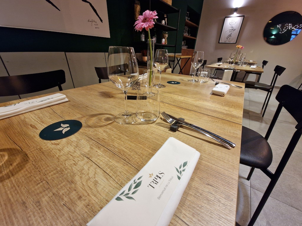 Tribus Restaurant