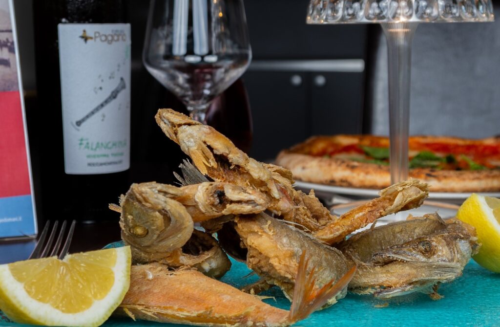 frittura-di-pesce-1-ok-1024x669 image frittura-di-pesce-1-ok-1024x669 Scopri la Migliore Genovese di Napoli alla Trattoria e Pizzeria "Ieri, Oggi e Domani" | Ieri Oggi Domnai