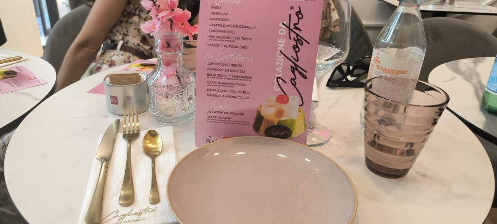 Cagliostro Cafe & Bakery