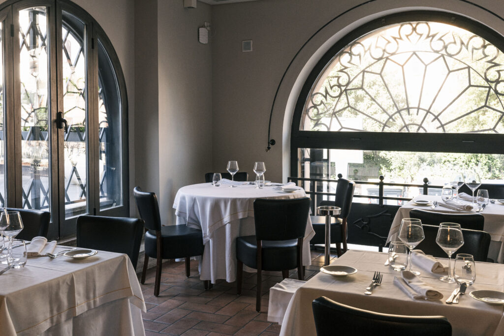 un angolo della sala di pescado seafood restaurant