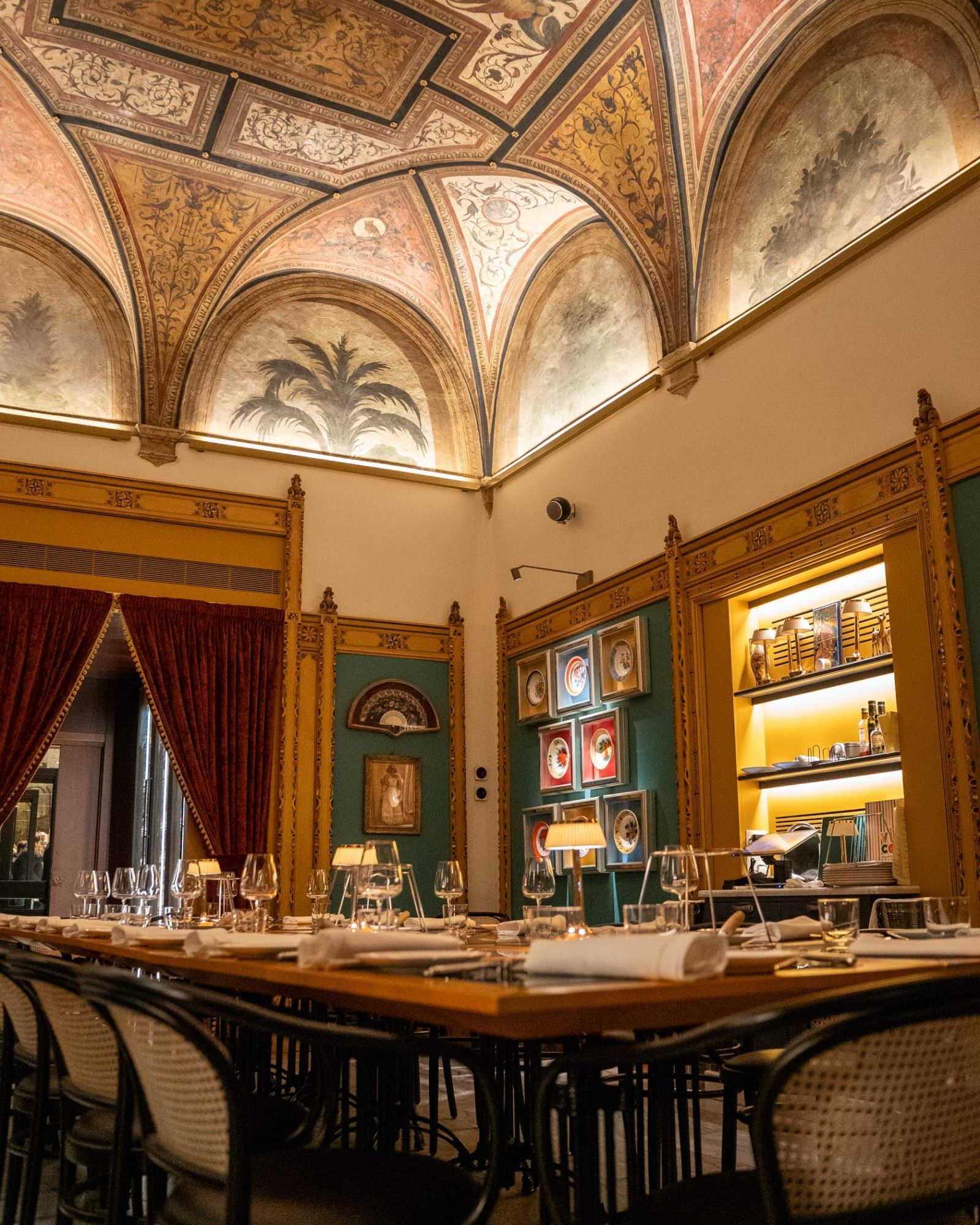 la sala storica affrescata di Palazzo Rondanini